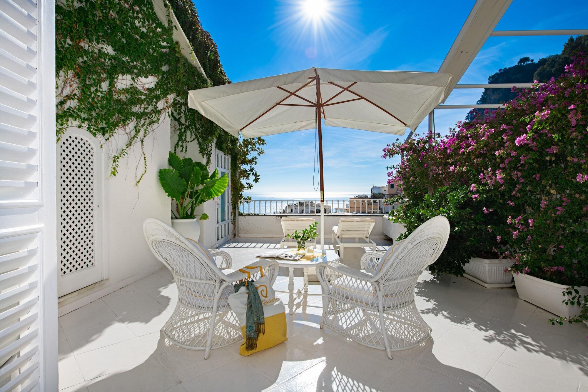 Yiara Bed and breakfast 2*